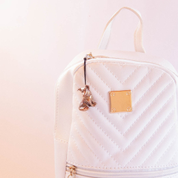 Precíziós öntéssel készült border collie figura.